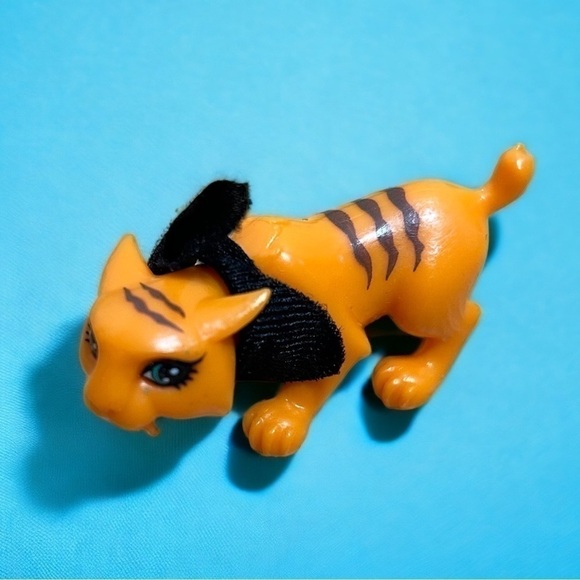 Monster High Sweet Fang Pet Tiger Toralei Doll First Wave Accessory - Picture 1 of 6